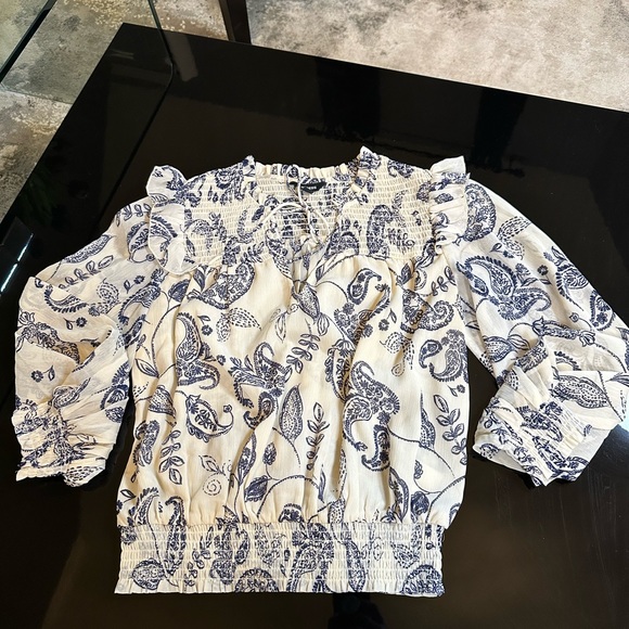 EXPRESS Ruffle Blouse - Picture 3 of 6